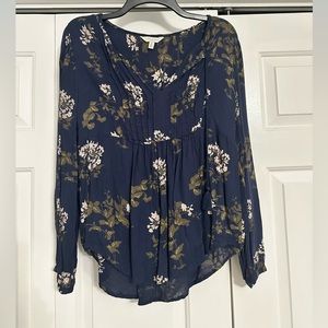 Lucky Brand blue gauzy top with flowers